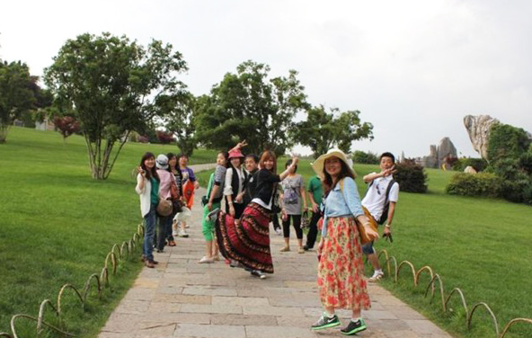 【鹏瑞快讯】鹏瑞液压祝女神们节日快乐